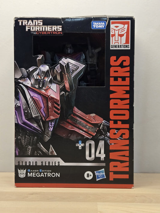 Megatron Transformers Studio Series Gamer Edition #04 Voyager Class MI